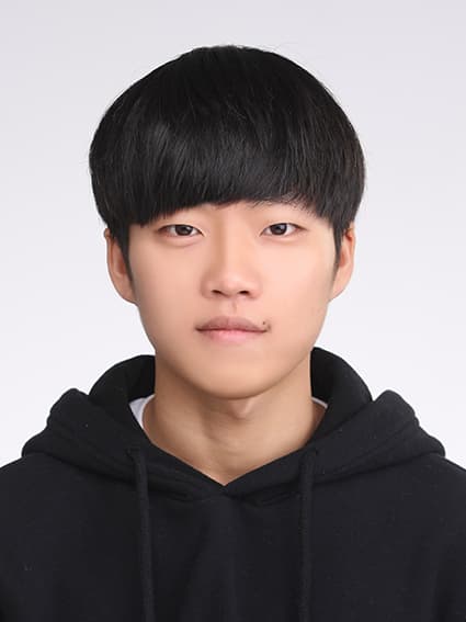 김민욱